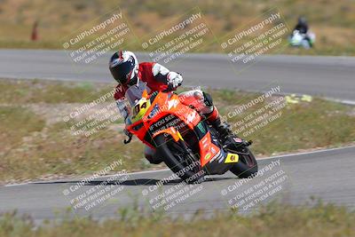 media/Apr-22-2023-TrackXperience (Sat) [[0ce6802930]]/Level 1/session 2 turn 5/